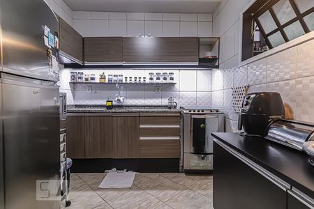 Casa à venda com 120m², 4 quartos e 2 vagasCozinha