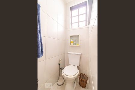 Casa à venda com 120m², 4 quartos e 2 vagasBanheiro da Suíte