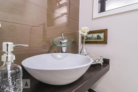 Casa à venda com 120m², 4 quartos e 2 vagasLavabo