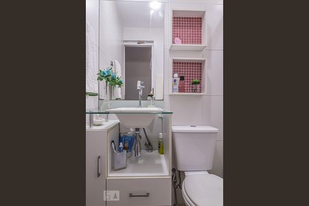 Casa à venda com 120m², 4 quartos e 2 vagasBanheiro Social