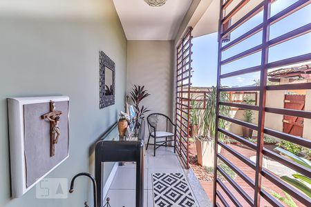 Casa à venda com 120m², 4 quartos e 2 vagasHall de Entrada