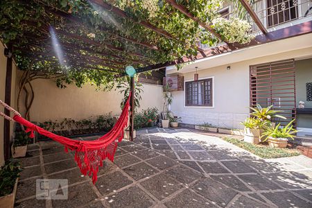 Casa à venda com 120m², 4 quartos e 2 vagasQuintal e Garagem