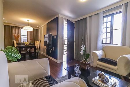Sala de casa para alugar com 4 quartos, 120m² em Tanque, Rio de Janeiro