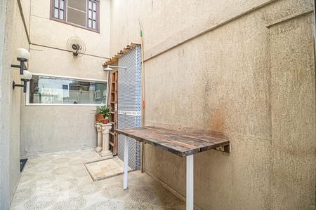 Casa à venda com 120m², 4 quartos e 2 vagasEspaço Externo