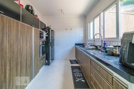 Casa à venda com 403m², 5 quartos e 4 vagasCozinha