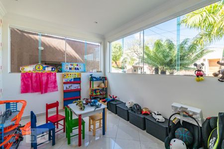 Casa à venda com 403m², 5 quartos e 4 vagasEscritório