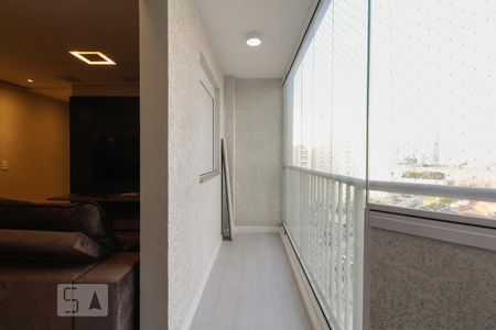 Apartamento à venda com 65m², 2 quartos e 1 vagaSacada 