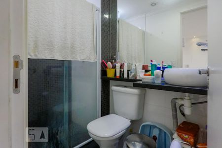 Banheiro de kitnet/studio para alugar com 1 quarto, 35m² em Cambuci, São Paulo