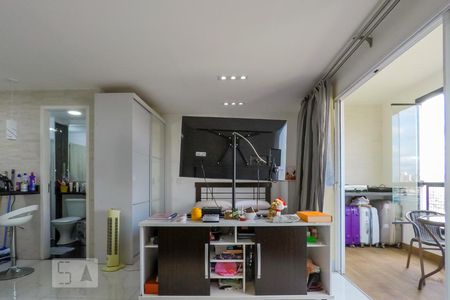 Espaço sala de kitnet/studio para alugar com 1 quarto, 35m² em Cambuci, São Paulo