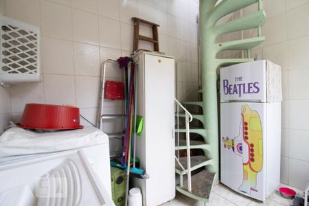 Casa à venda com 135m², 3 quartos e 2 vagasÁrea de Serviço