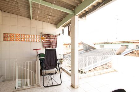 Casa à venda com 135m², 3 quartos e 2 vagasTerraço