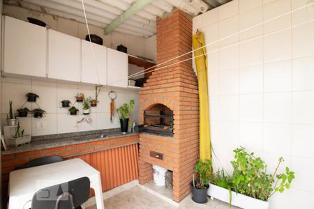 Casa à venda com 135m², 3 quartos e 2 vagasTerraço