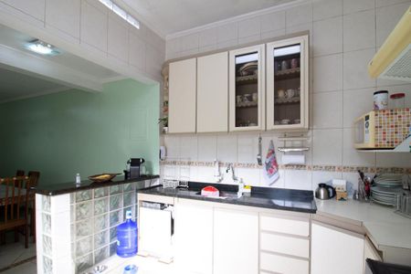 Casa à venda com 135m², 3 quartos e 2 vagasCozinha