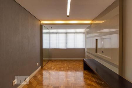 Sala de apartamento para alugar com 3 quartos, 140m² em Centro, Belo Horizonte
