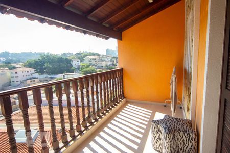 Casa à venda com 400m², 3 quartos e 5 vagasvaranda suíte 