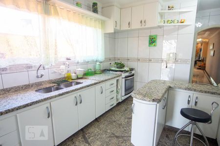 Casa à venda com 400m², 3 quartos e 5 vagasCozinha