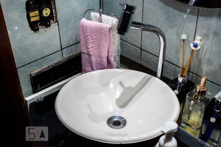 Apartamento à venda com 92m², 4 quartos e 1 vaga Apartamento à venda com 92m², 4 quartos e 1 vagaBanheiro de Serviço