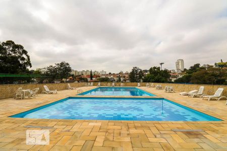 Apartamento à venda com 92m², 4 quartos e 1 vaga Apartamento à venda com 92m², 4 quartos e 1 vagaÁrea comum - Piscina