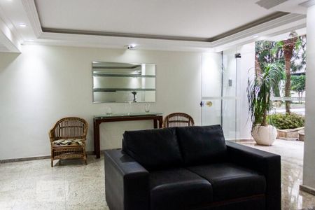 Apartamento à venda com 92m², 4 quartos e 1 vaga Apartamento à venda com 92m², 4 quartos e 1 vagaÁrea comum - Hall
