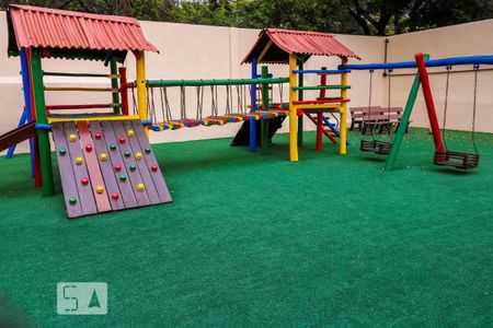 Apartamento à venda com 92m², 4 quartos e 1 vaga Apartamento à venda com 92m², 4 quartos e 1 vagaÁrea Comum - Playground