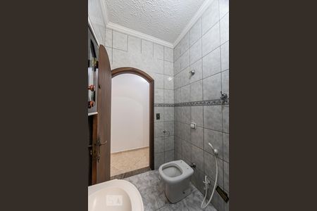 Casa à venda com 231m², 4 quartos e 1 vaga Casa à venda com 231m², 4 quartos e 1 vagaBanheiro Social 2