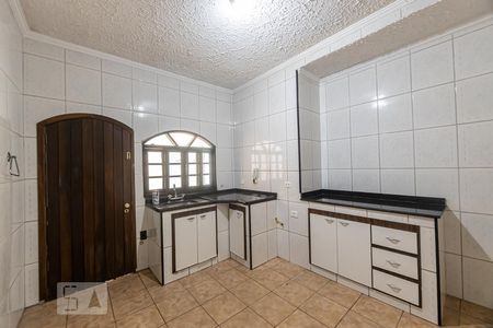 Casa à venda com 231m², 4 quartos e 1 vaga Casa à venda com 231m², 4 quartos e 1 vagaCozinha