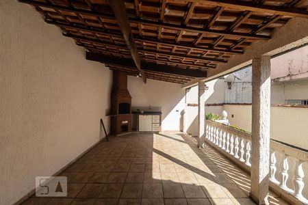 Casa à venda com 231m², 4 quartos e 1 vaga Casa à venda com 231m², 4 quartos e 1 vagaTerraço 1 Churrasqueira