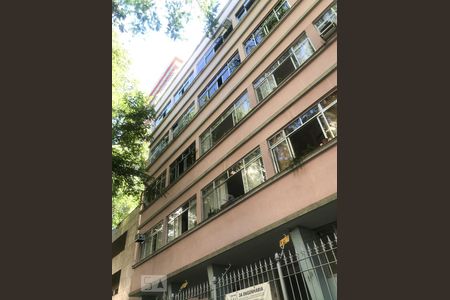 Apartamento à venda com 43m², 1 quarto e sem vagaFachada