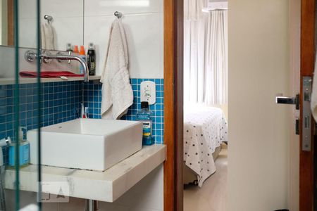 Apartamento à venda com 43m², 1 quarto e sem vagaBanheiro da Suíte