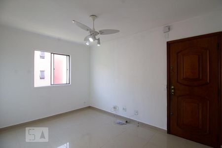Sala de apartamento à venda com 2 quartos, 60m² em Vila Zamataro, Guarulhos