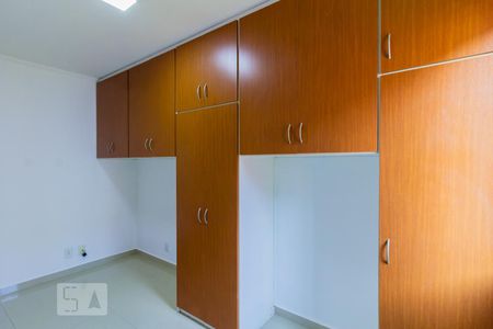 Quarto 1 de apartamento à venda com 2 quartos, 60m² em Vila Zamataro, Guarulhos