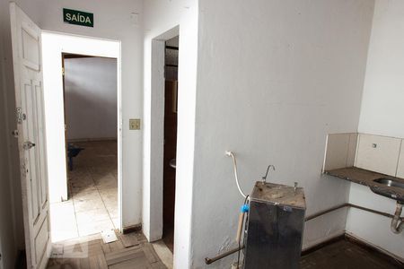 Casa à venda com 400m², 5 quartos e 6 vagasCozinha da área de serviço