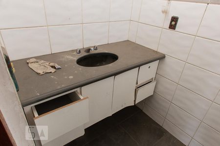 Casa à venda com 400m², 5 quartos e 6 vagasBanheiro da Suite 2