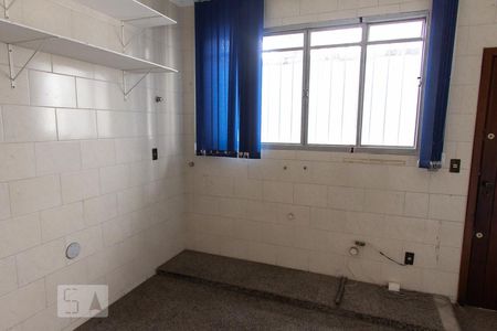 Casa à venda com 400m², 5 quartos e 6 vagasQuarto 2