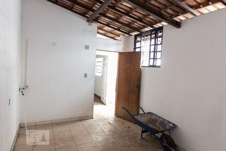 Casa à venda com 400m², 5 quartos e 6 vagasQuarto da área de serviço