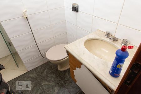 Casa à venda com 400m², 5 quartos e 6 vagasBanheiro da Suíte 1