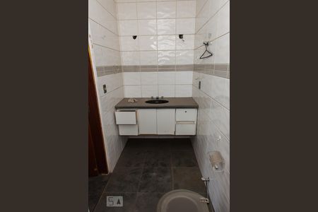 Casa à venda com 400m², 5 quartos e 6 vagasBanheiro da Suite 2