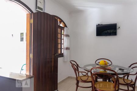 Casa à venda com 258m², 3 quartos e 4 vagasCopa