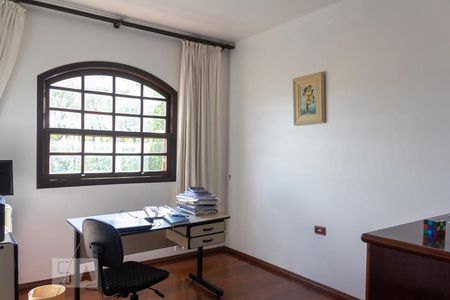 Casa à venda com 258m², 3 quartos e 4 vagasQuarto 2