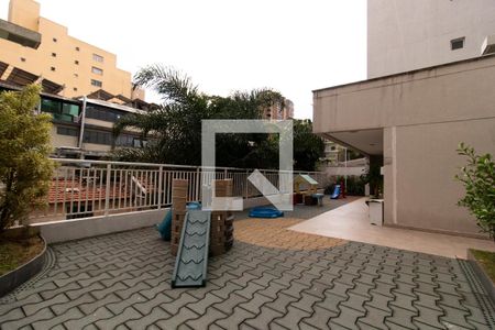 Apartamento à venda com 92m², 3 quartos e 2 vagas Apartamento à venda com 92m², 3 quartos e 2 vagasÁrea Comum - Playground