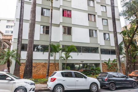 Apartamento para alugar com 70m², 2 quartos e 1 vaga Apartamento para alugar com 70m², 2 quartos e 1 vagaFachada