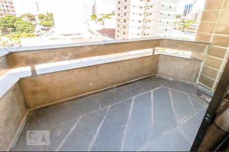 Sacada da Sala de apartamento para alugar com 1 quarto, 62m² em Vila Itapura, Campinas