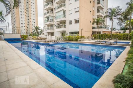 Apartamento à venda com 64m², 2 quartos e 2 vagasÁrea comum - Piscina