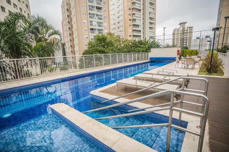 Apartamento à venda com 64m², 2 quartos e 2 vagasÁrea comum - Piscina