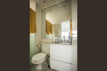 Apartamento à venda com 64m², 2 quartos e 2 vagasBanheiro - Suite