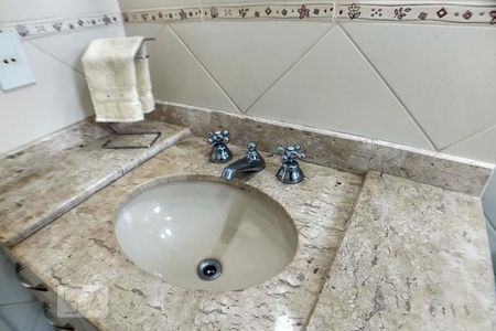 Apartamento à venda com 134m², 3 quartos e 2 vagas Apartamento à venda com 134m², 3 quartos e 2 vagasBanheiro Social