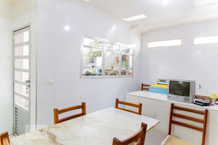 Casa à venda com 175m², 3 quartos e 2 vagasCozinha