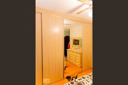 Casa à venda com 175m², 3 quartos e 2 vagasArmário