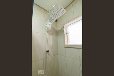 Banheiro de apartamento à venda com 2 quartos, 54m² em Vila Tibiriçá, Santo André