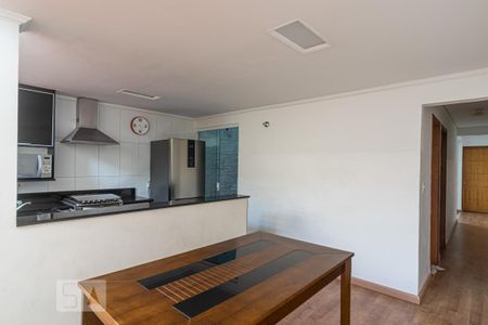 Casa para alugar com 200m², 3 quartos e 2 vagas Casa para alugar com 200m², 3 quartos e 2 vagasCozinha